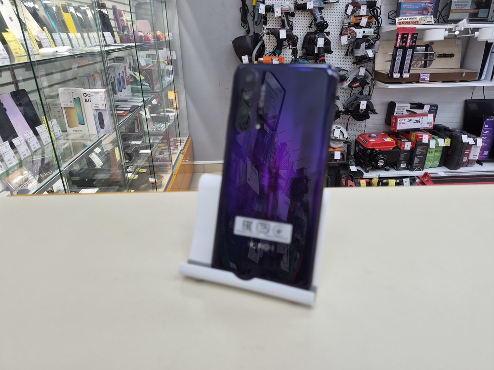 Смартфон Honor 20 Pro 8/256