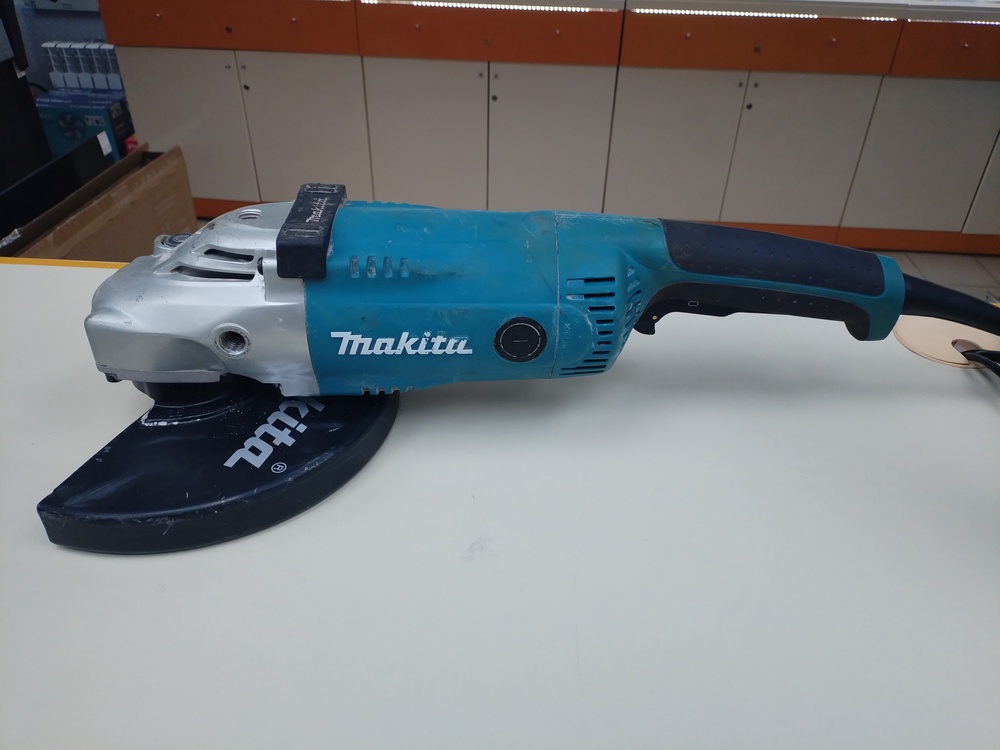 Шлифовальная машина Makita 9020s