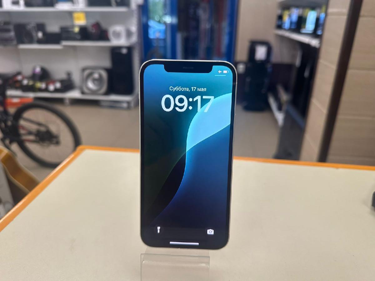 Смартфон Apple iPhone 12 64Gb