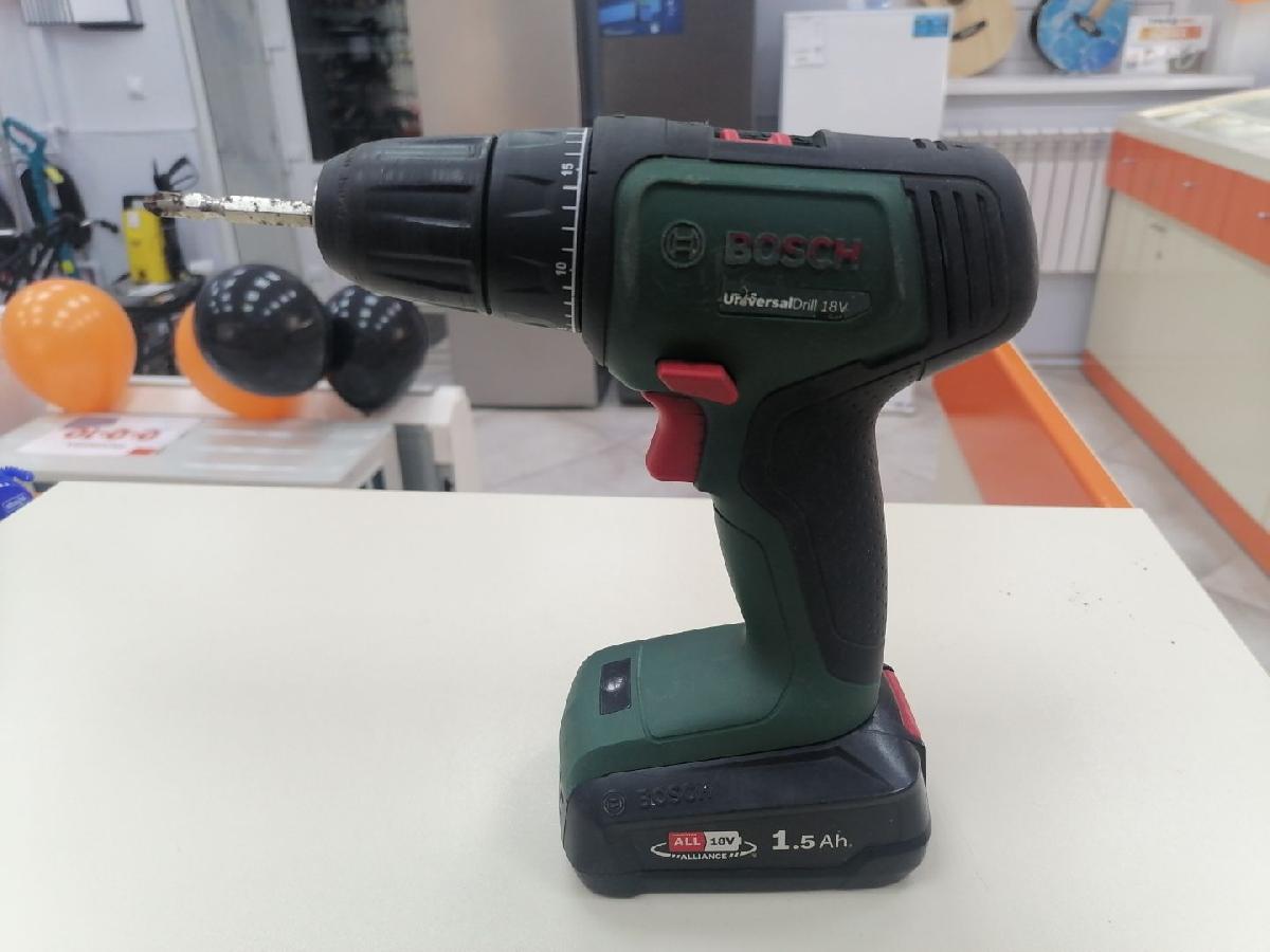 Шуруповерт Bosch Universal Drill 18v