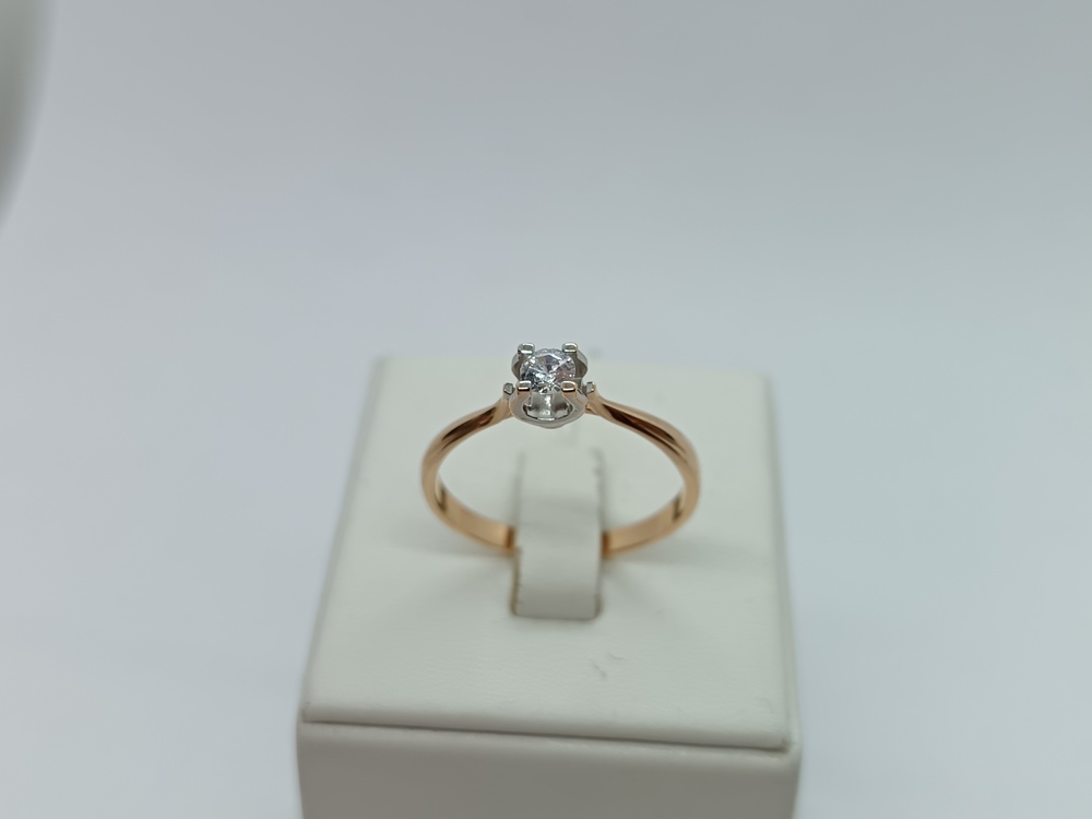 КОЛКМ585 КОЛЬЦО С КАМНЕМ (Au 585)