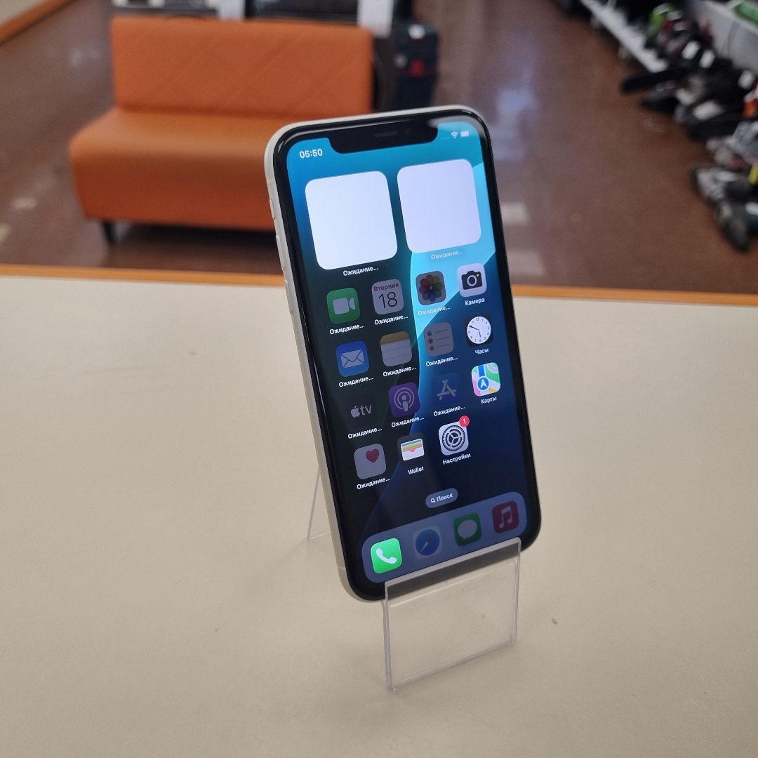 Смартфон Apple iPhone 11 64Gb
