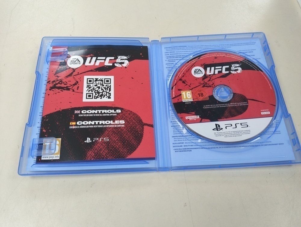 Игра Playstation 5 UFC5