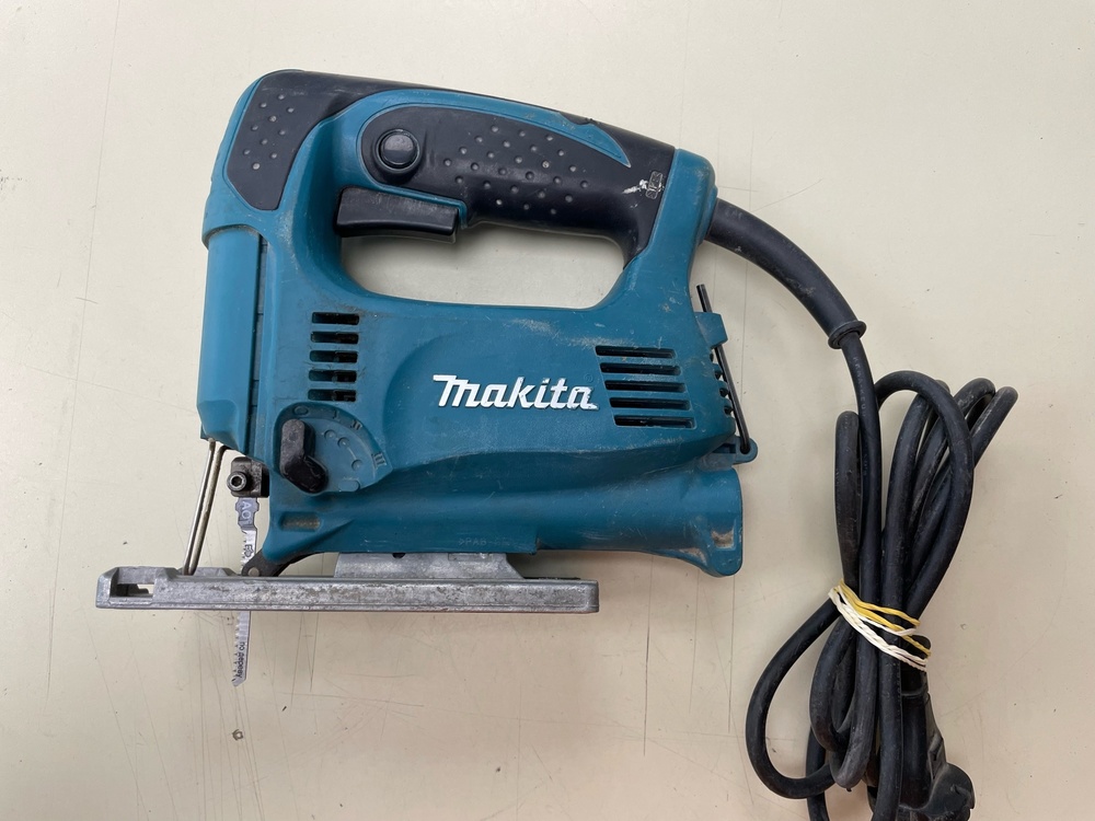 Лобзик Makita 4329