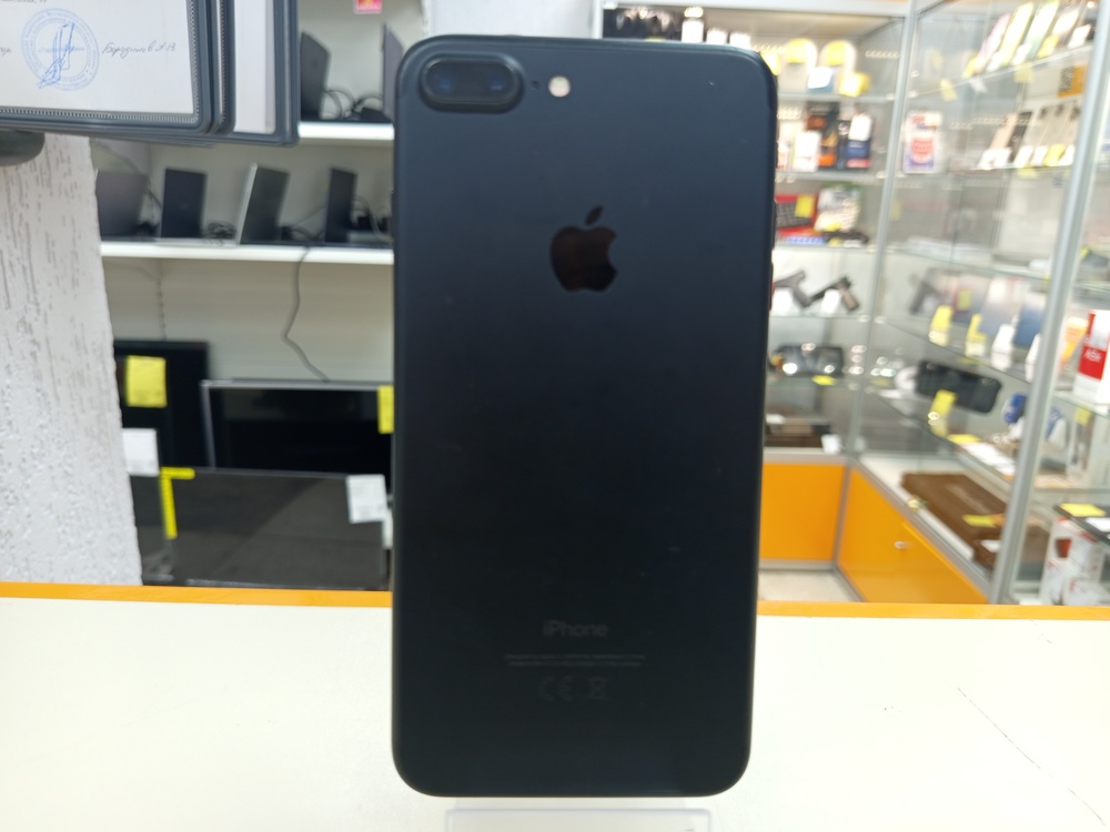Смартфон Apple iPhone 7 Plus 32Gb