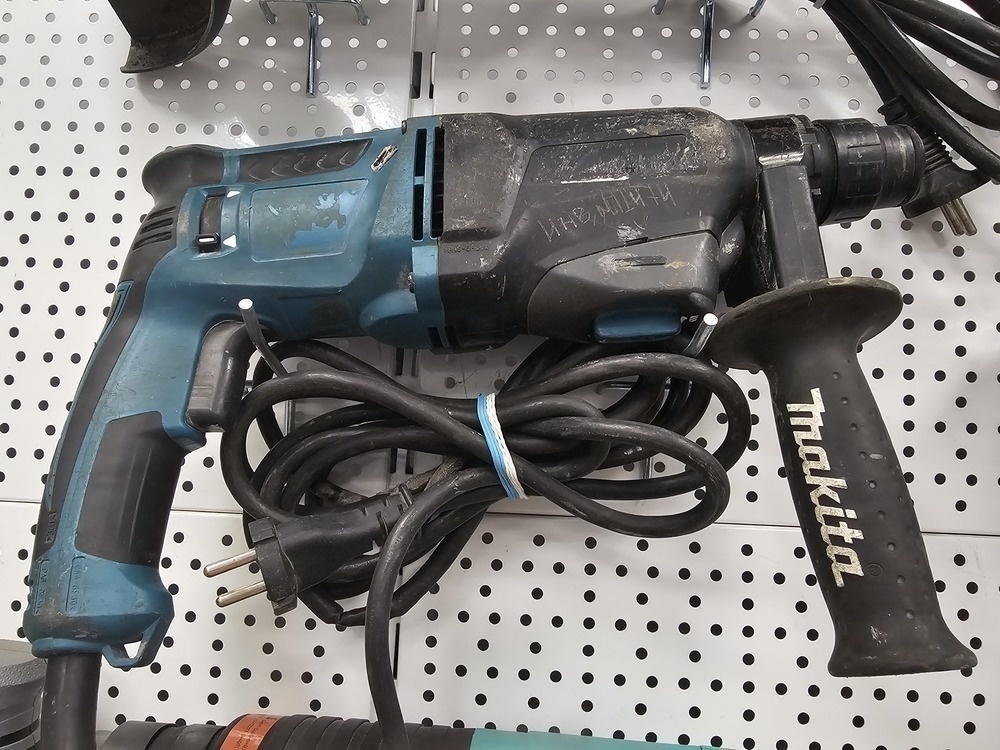 Перфоратор Makita HR2300