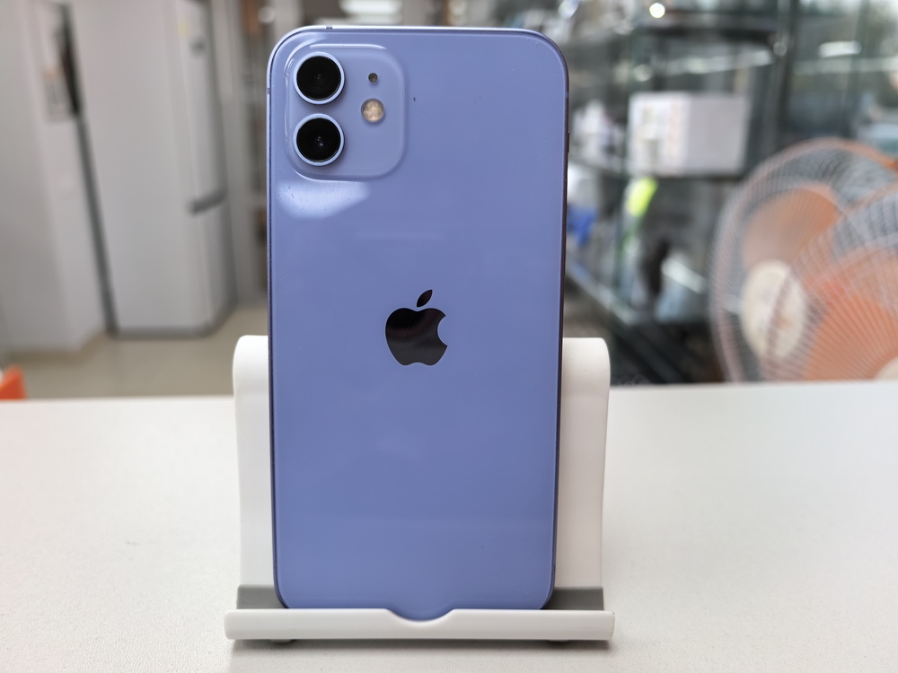 Смартфон Apple iPhone 12 64Gb