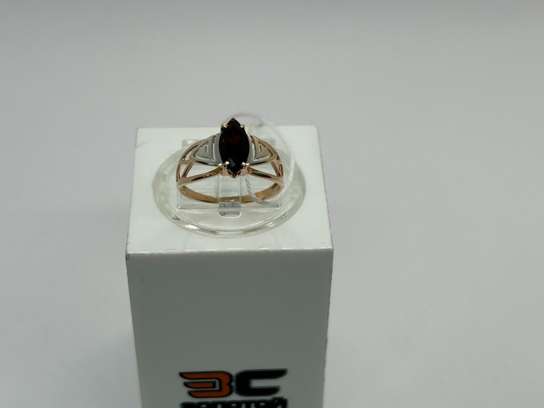 КОЛКМ585 КОЛЬЦО С КАМНЕМ (Au 585)