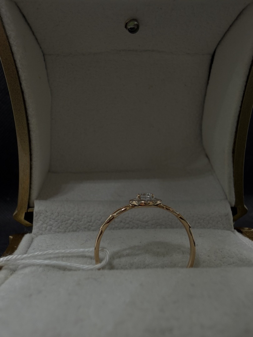 КОЛКМИ585 КОЛЬЦО С КАМНЯМИ (Au 585)