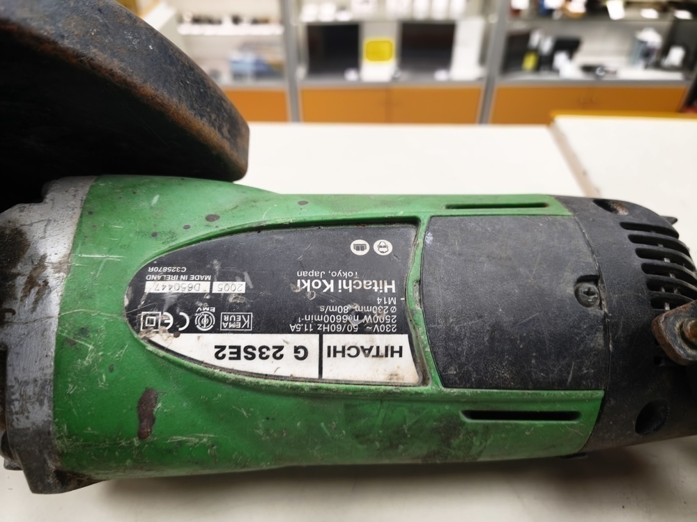 Угловая шлифмашина Hitachi G23SE2