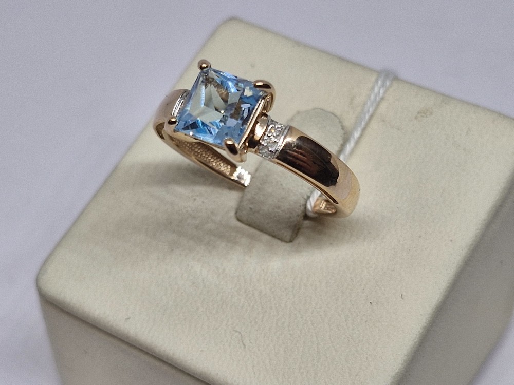 КОЛКМИ585 КОЛЬЦО С КАМНЯМИ (Au 585)