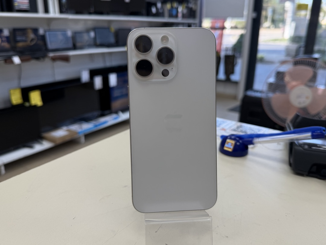 Смартфон Apple iPhone 15 Pro Max 256Gb
