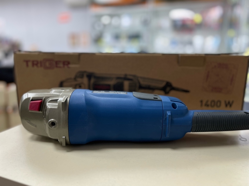 Угловая шлифмашина Triger 20033