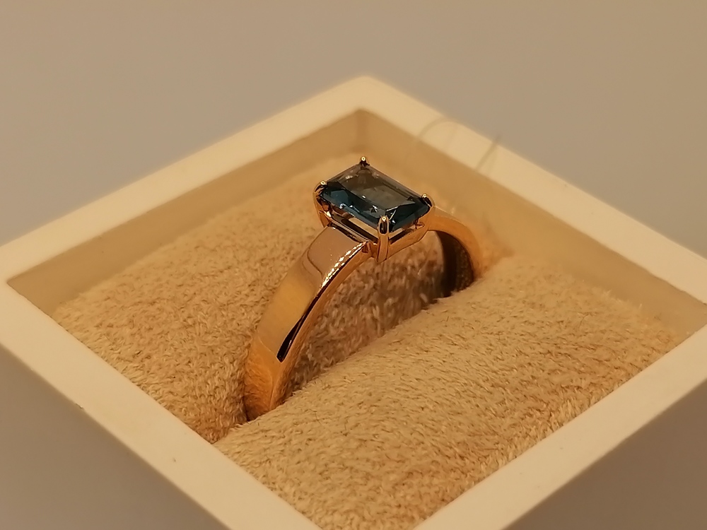 КОЛЬЦО С КАМНЕМ (Au 585)