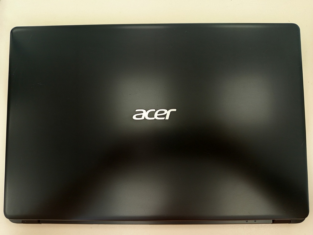 Ноутбук Acer; Ryzen 5 3500U, Radeon Vega 8, 8 Гб, 240 Гб, Нет