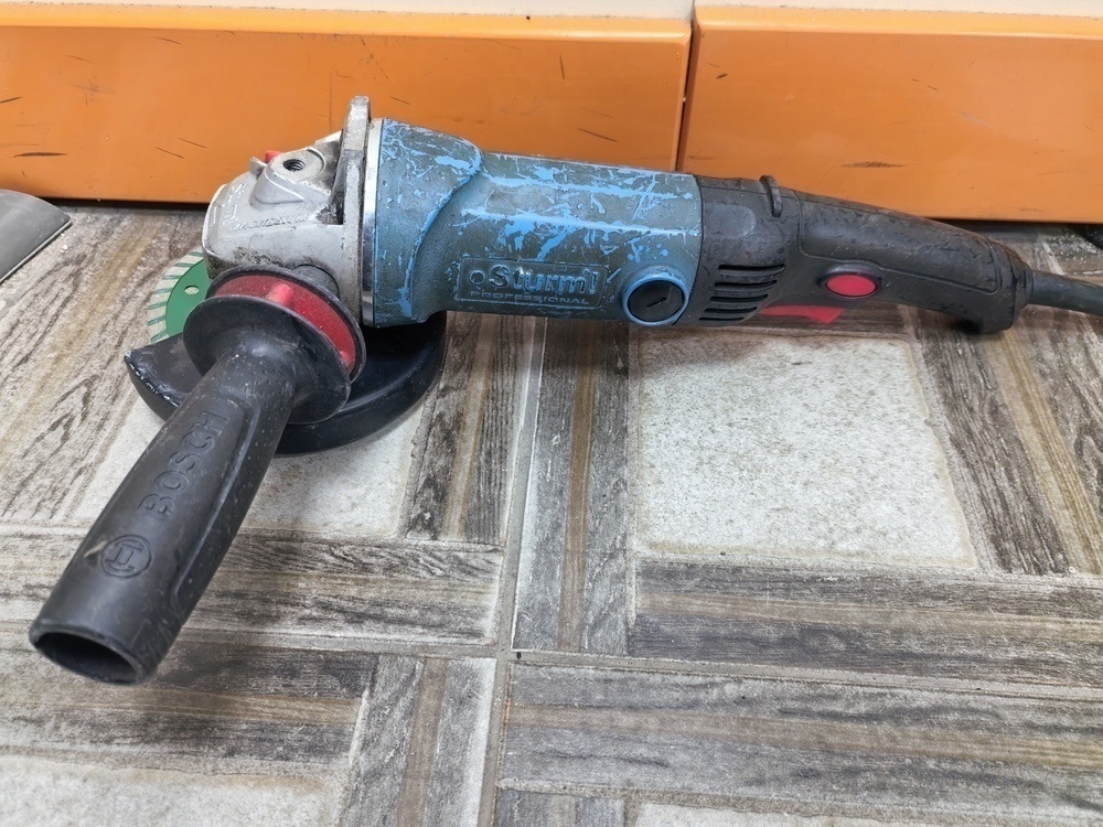 Угловая шлифмашина Sturm AG9513P