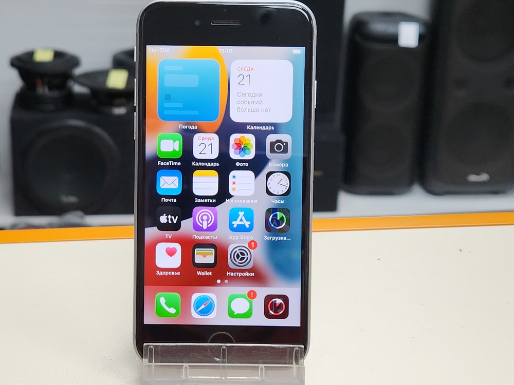 Смартфон Apple iPhone 6S 16Gb