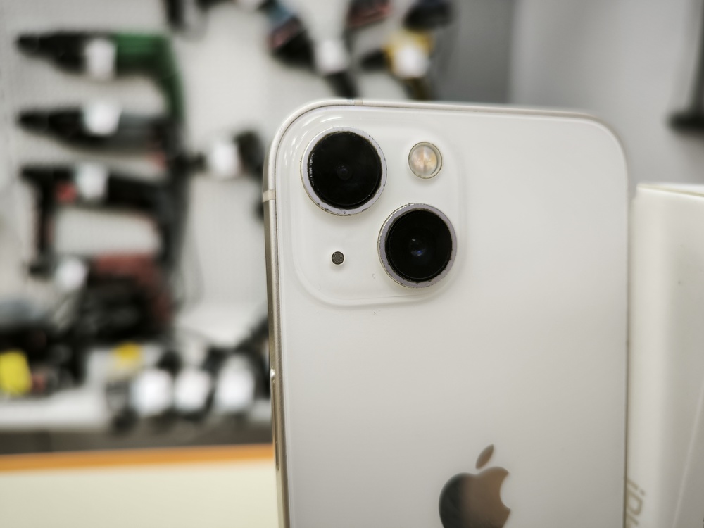 Смартфон Apple iPhone 13 128Gb