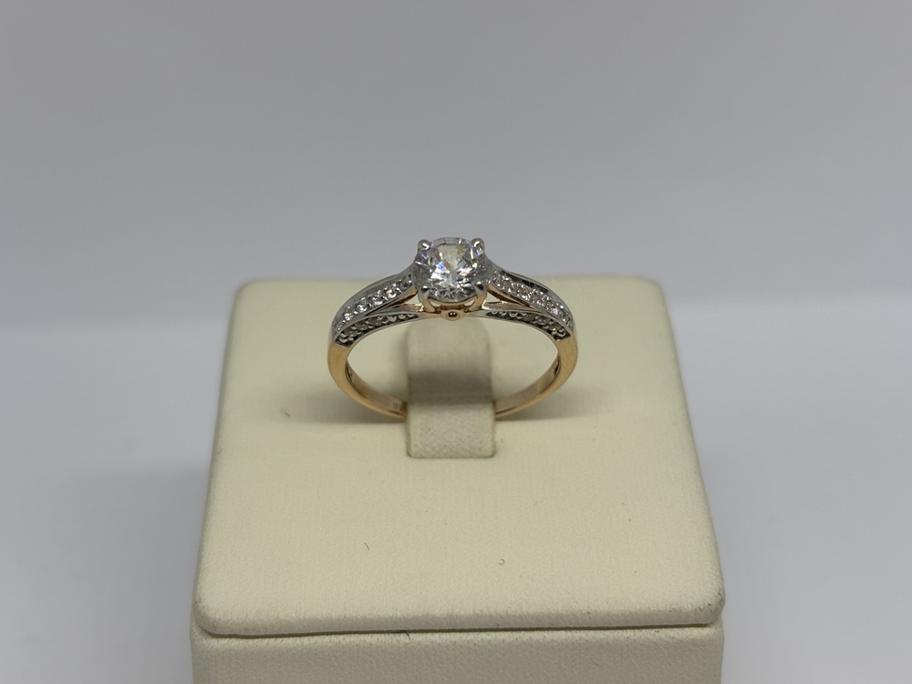 КОЛЬЦО С КАМНЯМИ (Au 585)