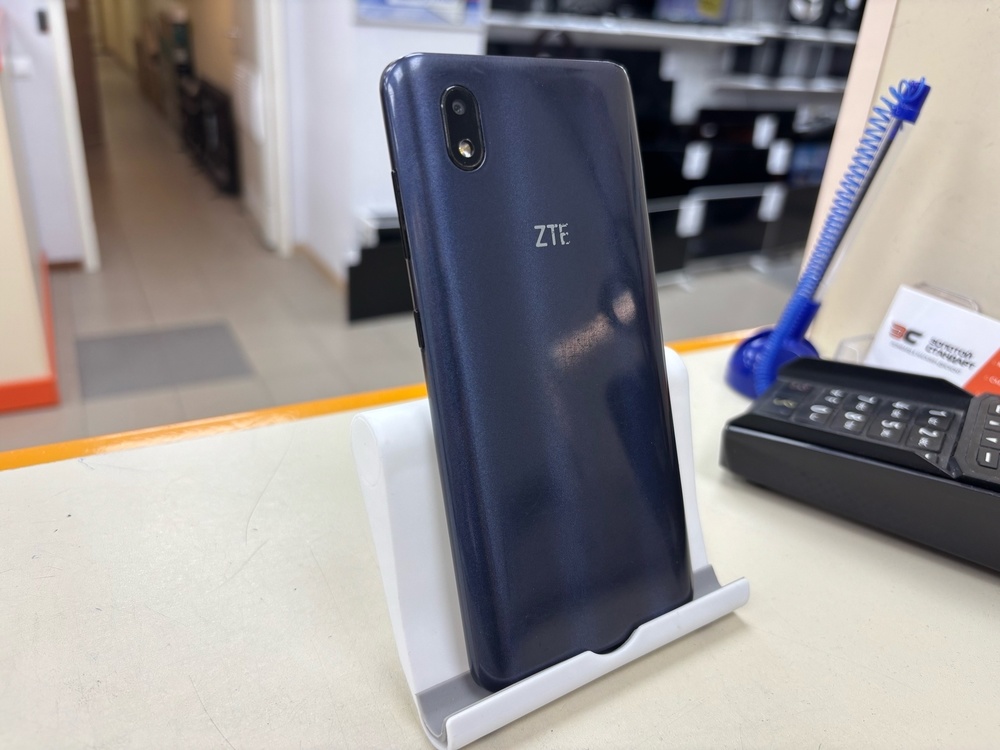 Смартфон ZTE A3 2020