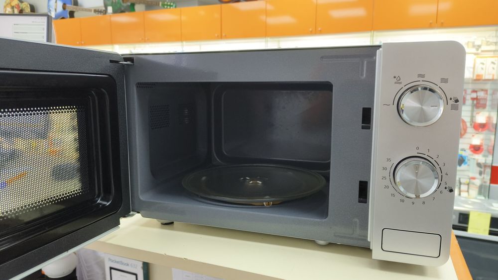Микроволновая печь Gorenje MO17E1S