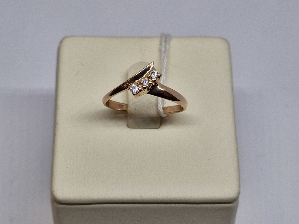 КОЛЬЦО С КАМНЯМИ (Au 585)