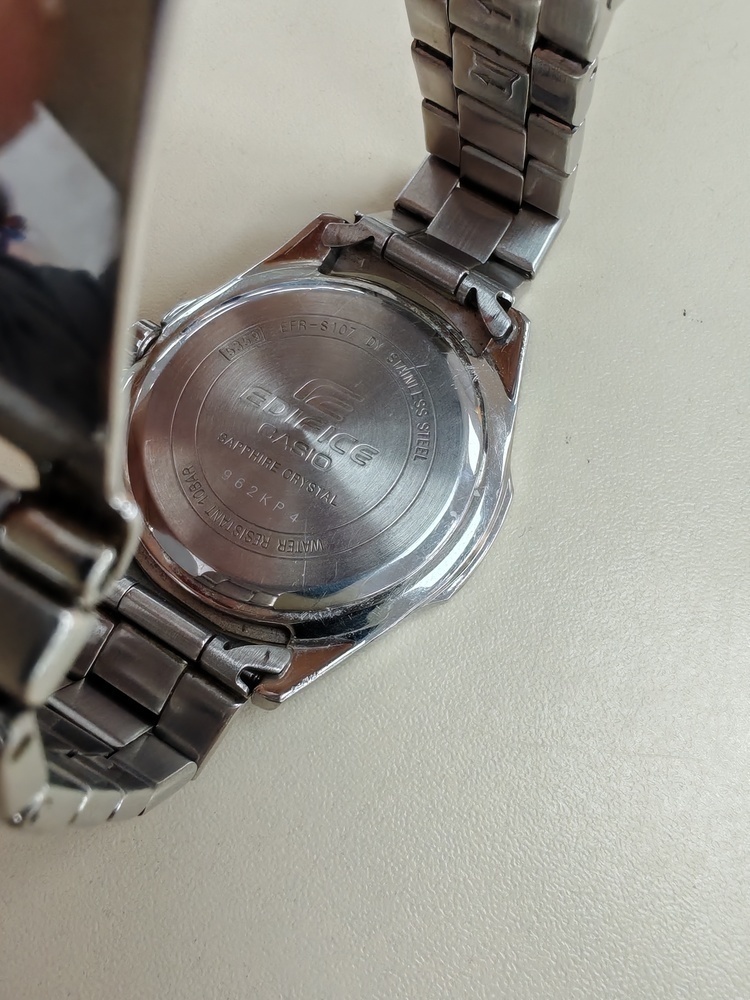 Часы наручные Casio Edifice EFR-S108D;