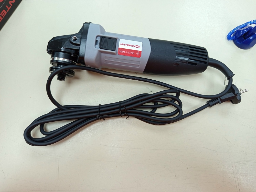 Угловая шлифмашина Интерскол 115/750 (760.1.0.70)