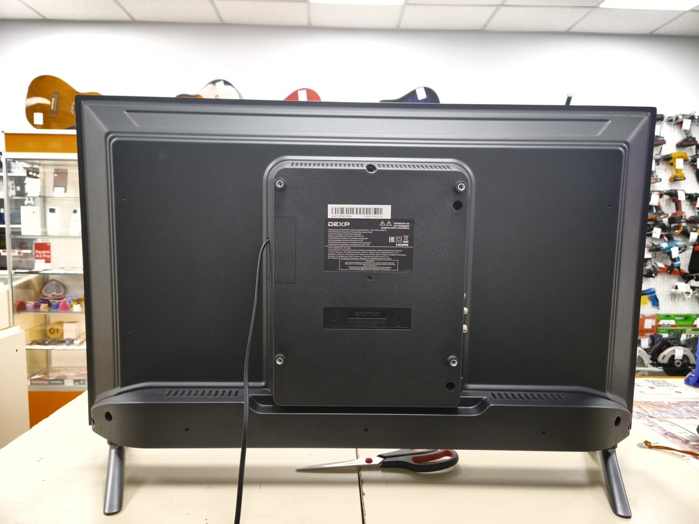 LED Телевизор Dexp F32F7000C/G