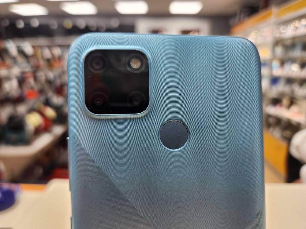 Смартфон Realme C21Y 4/64