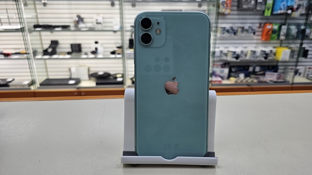 Смартфон Apple iPhone 11 64Gb