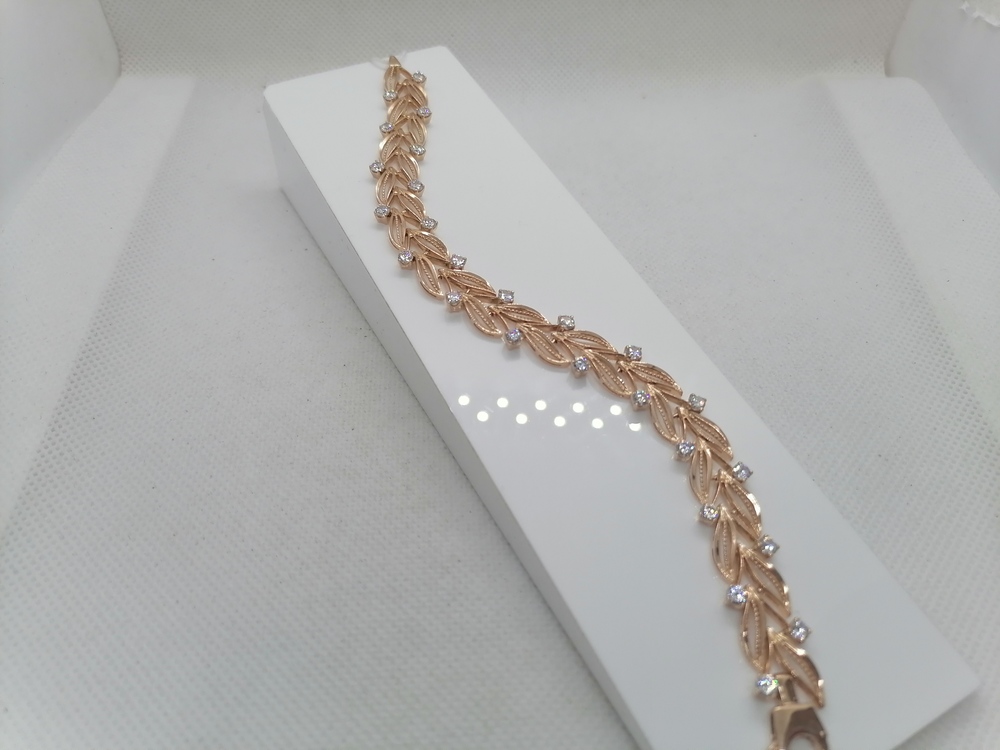 Б585 БРАСЛЕТ С КАМНЯМИ (Au 585)