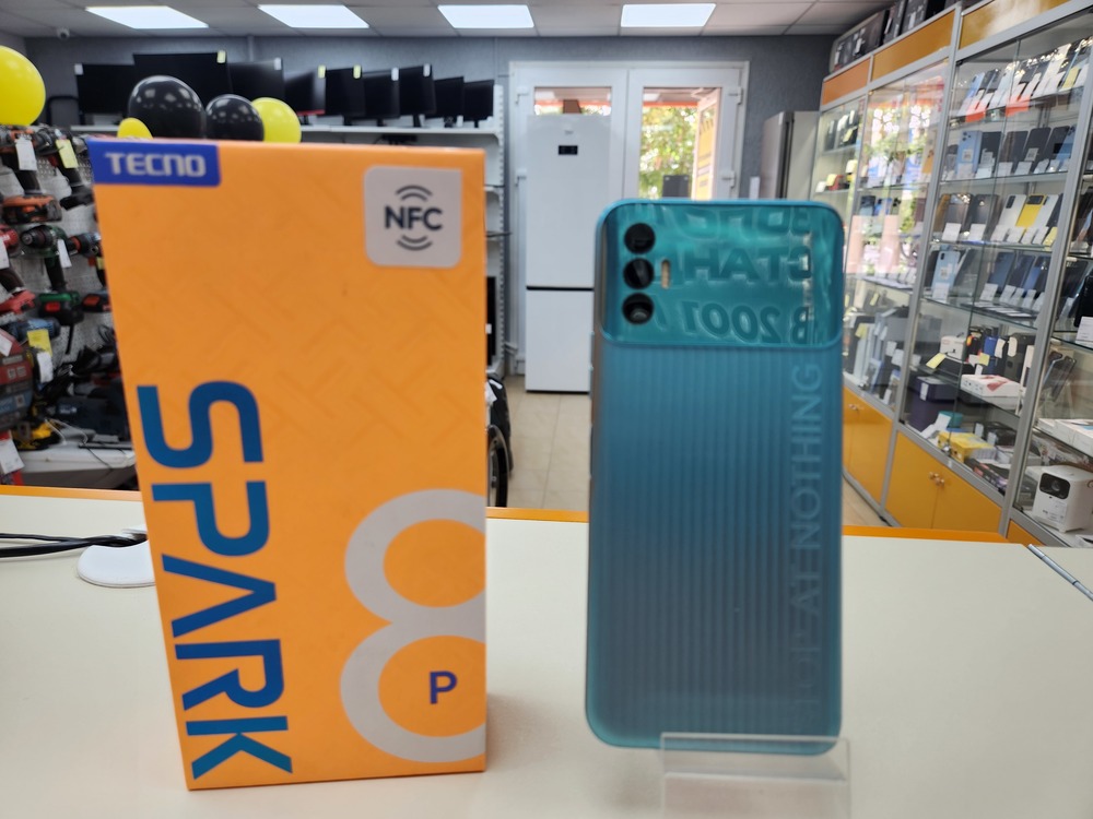 Смартфон Tecno Spark 8P 4/64