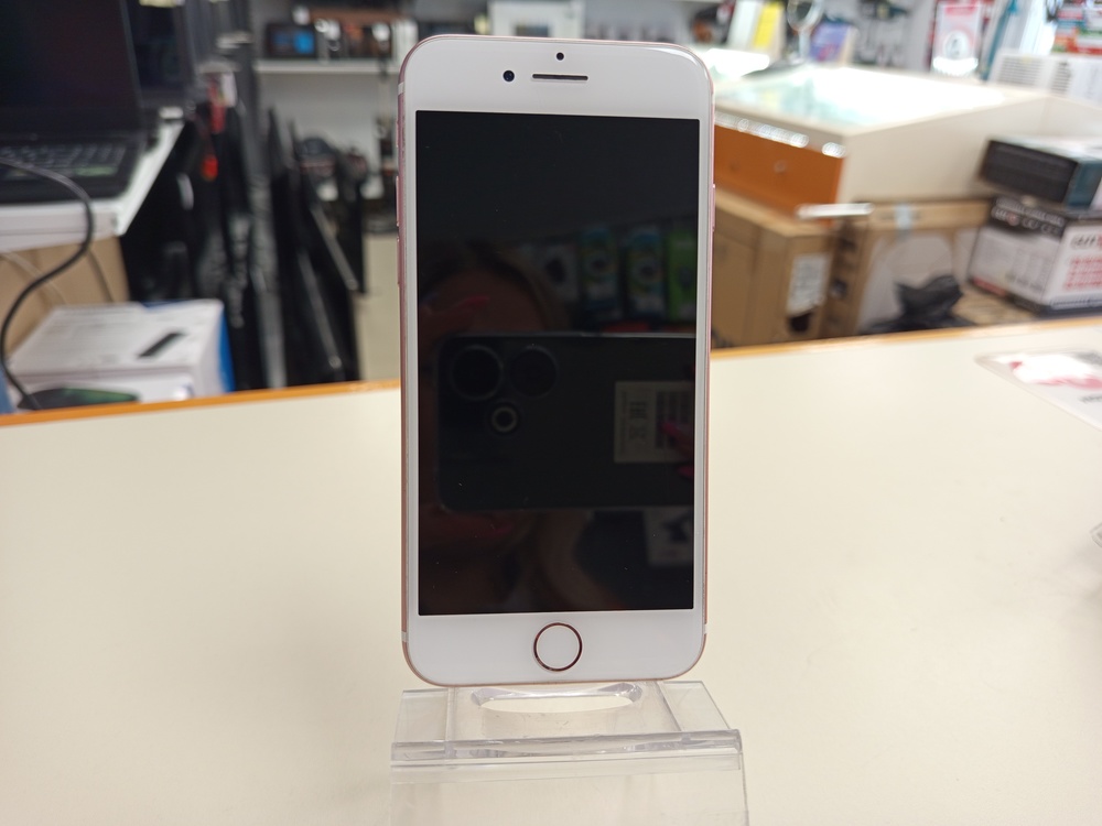 Смартфон Apple iPhone 7 32Gb