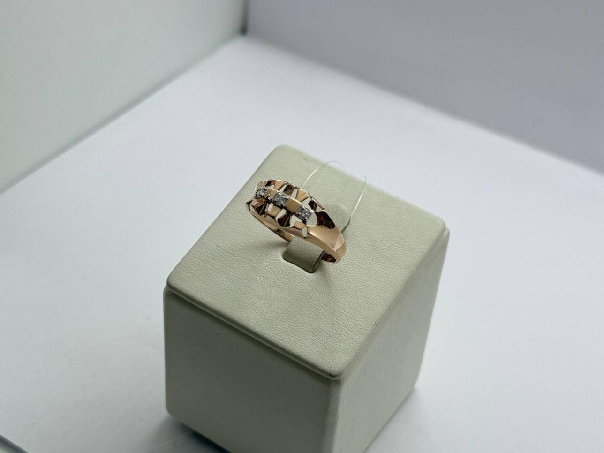 КОЛЬЦО С КАМНЯМИ (Au 585)