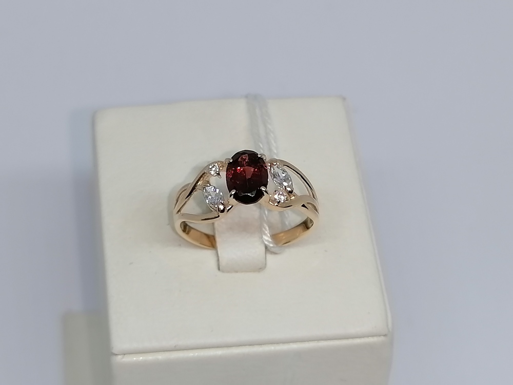 КОЛЬЦО С КАМНЯМИ (Au 585)