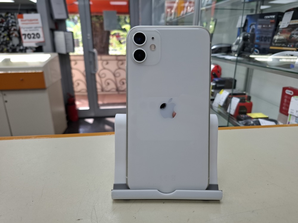 Смартфон Apple iPhone 11 128Gb