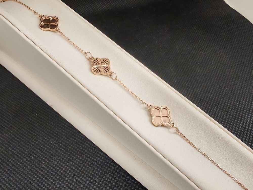 БРАСЛЕТ БЕЗ КАМНЯ (Au 585)