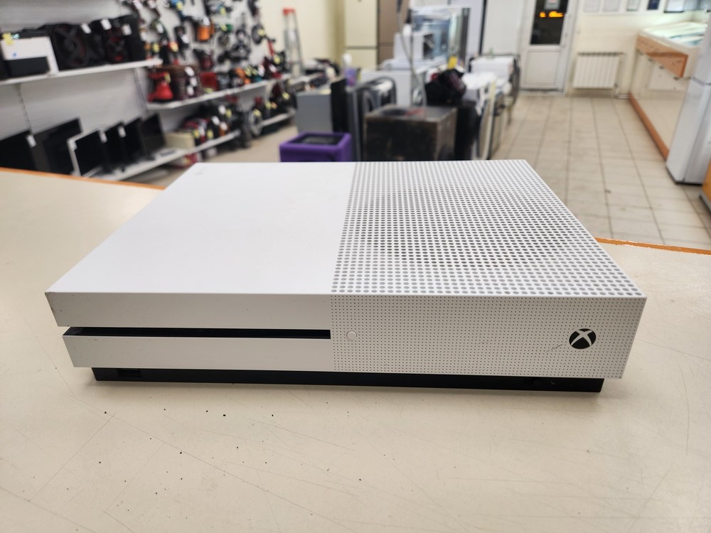 Игровая приставка Xbox One S 500Gb