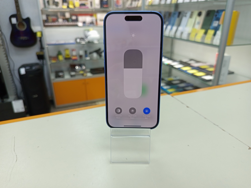 Смартфон Apple Iphone 16 128Gb