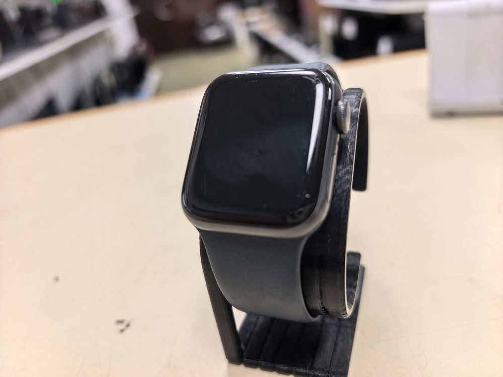 Смарт-часы Apple Watch SE 2020 44mm