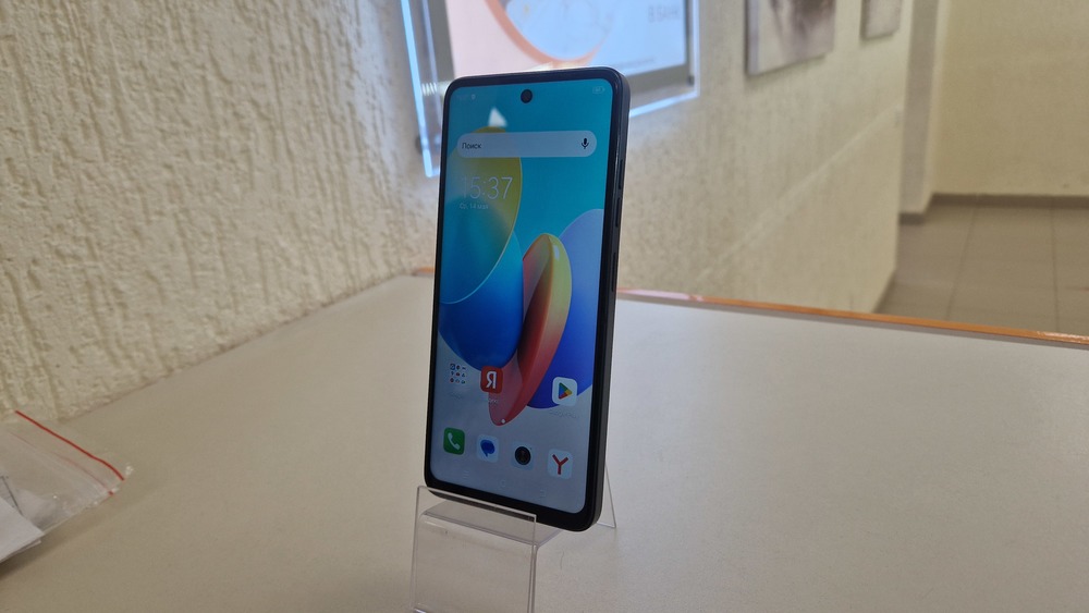 Смартфон Tecno Spark Go 2024 4/64