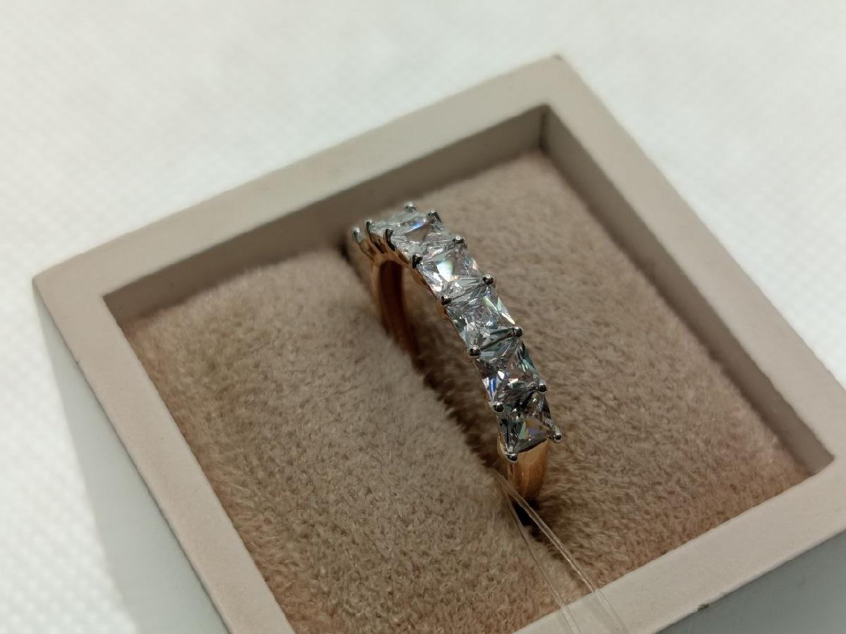 КОЛЬЦО С КАМНЯМИ (Au 585)