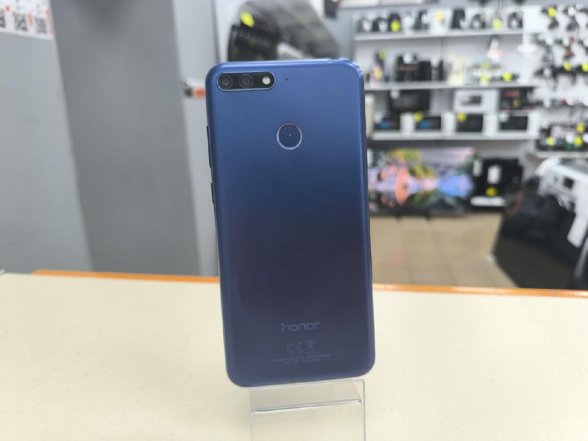 Смартфон Honor 7C 3/32