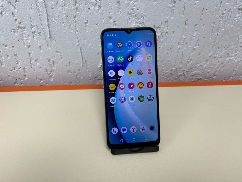 Смартфон Realme C31 4/64