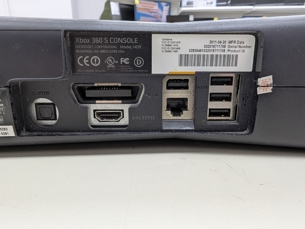 Игровая приставка Xbox 360 S