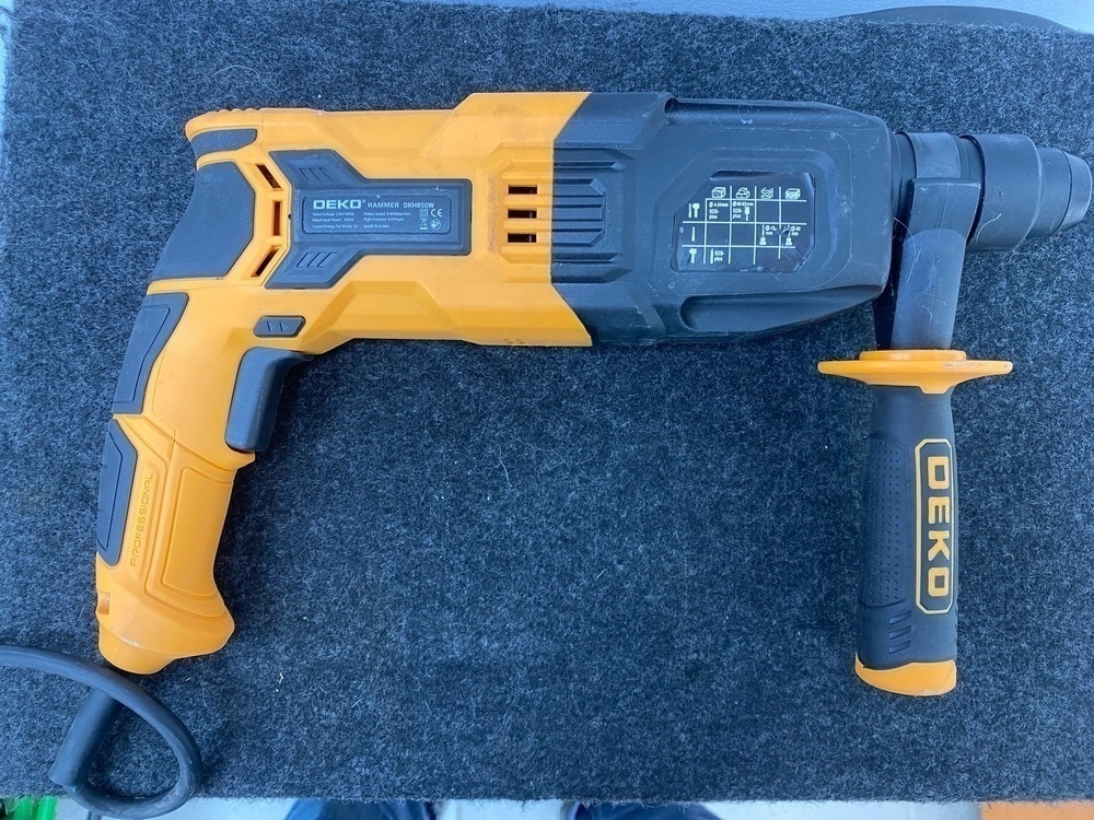 Перфоратор Deko DKH850W