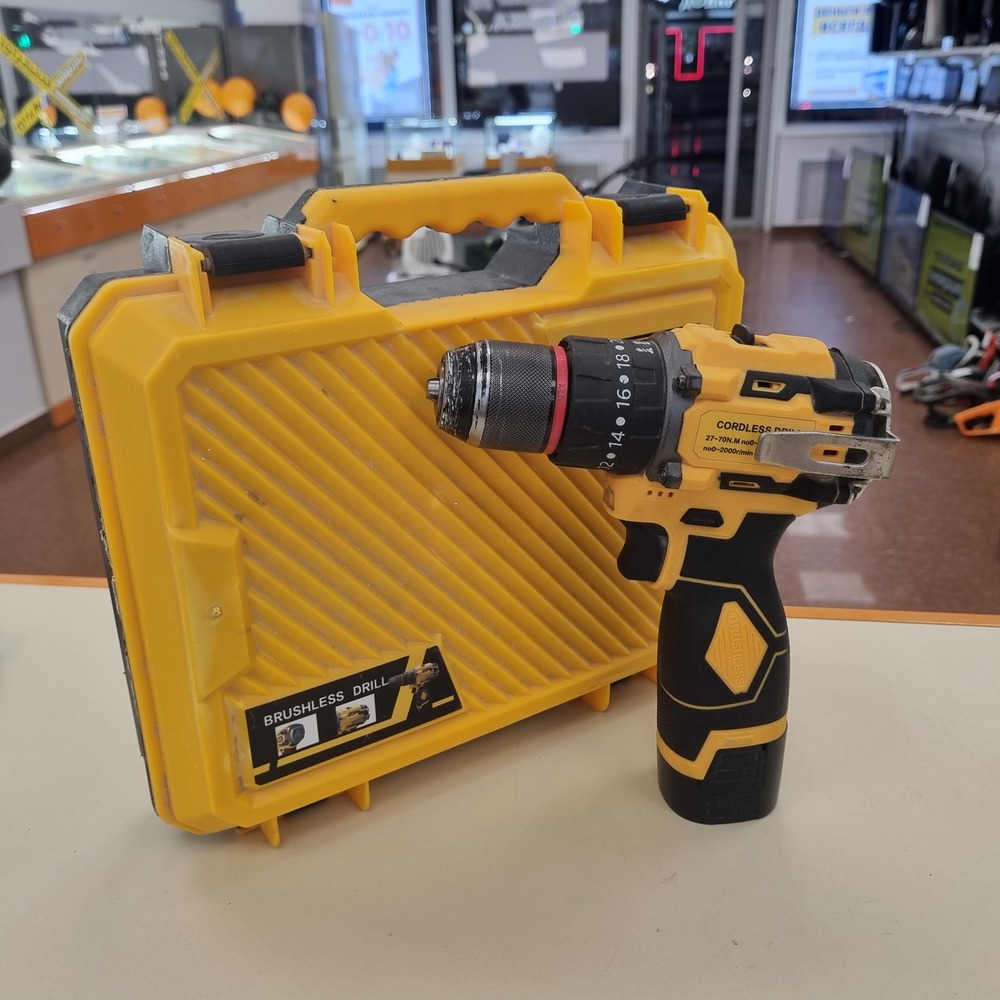 Шуруповерт Dewalt 18V XR; Шуруповерт Dewalt 18V XR;