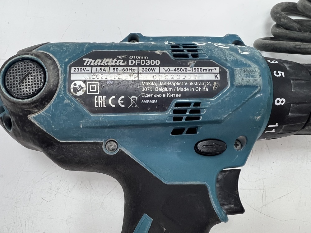 Шуруповерт Makita DF0300