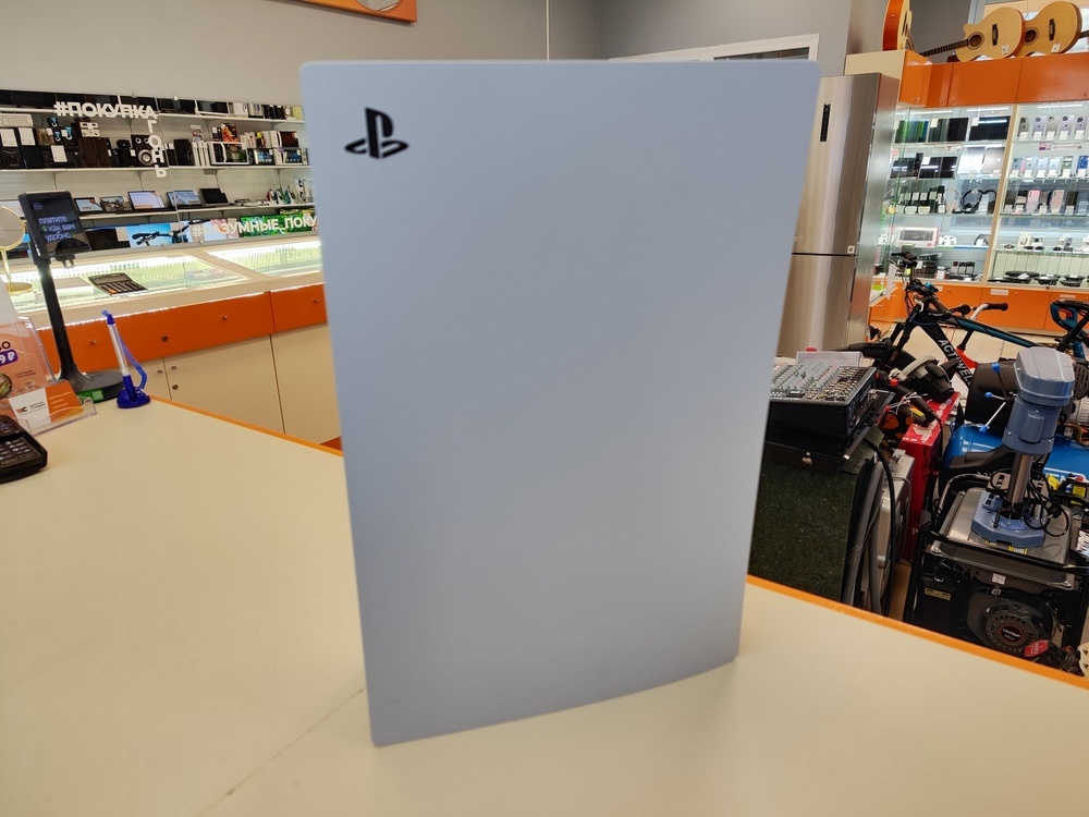 Игровая приставка PlayStation 5 825Gb (С дисководом)